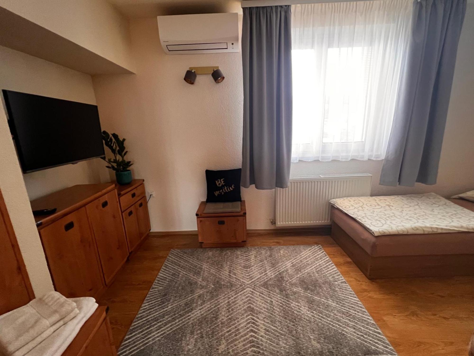 Apartmany Teddy ボイニツェ エクステリア 写真